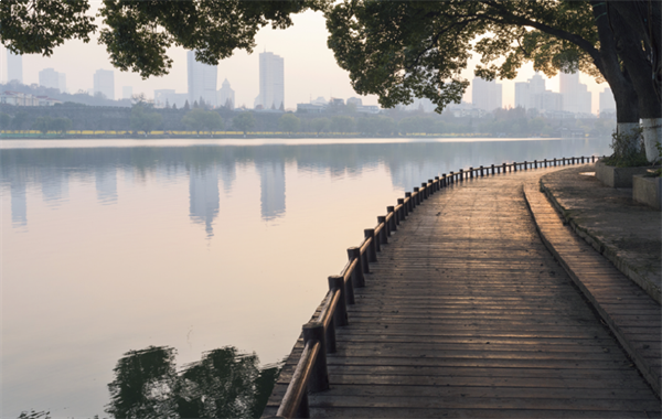 璀璨献映,不负久候|水晶芸溪5期现代美学营销中心,盛大开放——九房网 璀璨献映,不负久候|水晶芸溪5期现代美学营销中心,盛大开放——九房网