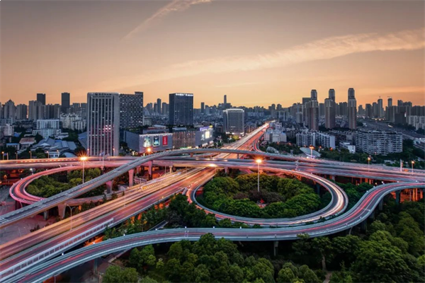 璀璨献映,不负久候|水晶芸溪5期现代美学营销中心,盛大开放——九房网 璀璨献映,不负久候|水晶芸溪5期现代美学营销中心,盛大开放——九房网