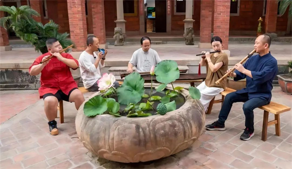 造乐生活 趣国贸 | 绝了!火爆全网的双节活动,你打卡了吗?——九房网 造乐生活 趣国贸 | 绝了!火爆全网的双节活动,你打卡了吗?——九房网