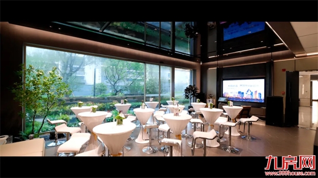 大咖齐聚,碰撞交流,探索城市的未来。——九房网 大咖齐聚,碰撞交流,探索城市的未来。——九房网