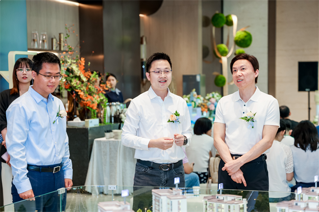 7月5日集美发展与华为技术有限公司 举行全屋智能框架合作协议签约仪式——九房网 7月5日集美发展与华为技术有限公司 举行全屋智能框架合作协议签约仪式——九房网